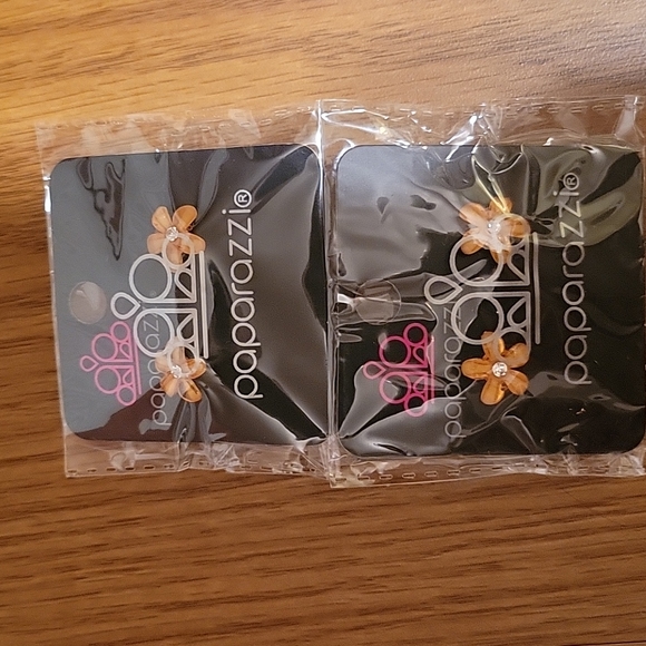 Paparazzi kids earrings. NWT BUNDLED (9pcs) - Picture 2 of 6